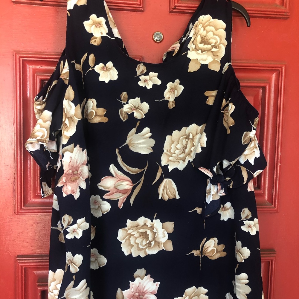 Navy blue /magnolia flower cold shoulder shirt